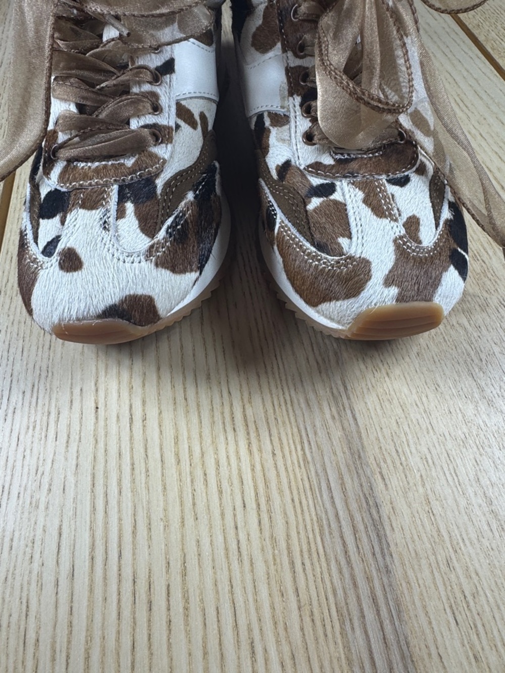 Dolce Vita Cowhide-Print Low-Top Sneaker in Brown, White & Tan - Picture 5 of 9